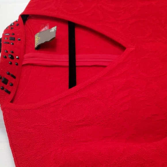 Red thick dress - Picture 5 of 13